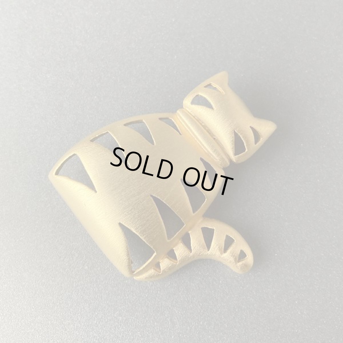 画像6: JJ ジェイジェイ 後ろ姿が可愛いトラネコ柄のネコブローチ ヴィンテージジュエリー CAT 猫アクセサリー (6)