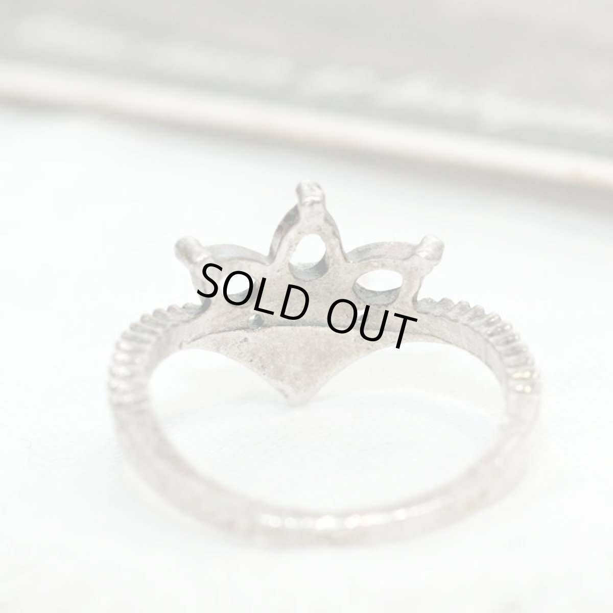 画像4: アメリカ ヴィンテージ ファッションリング サイズ14号 ティアラデザイン指輪 メンズ  レディースリング  (4)