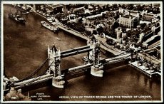 画像1: イギリス 1952年 24 JUL 1952 消印・切手あり アンティークポストカード TOWER BRIDGE AND THE TOWER OF LONDON (1)