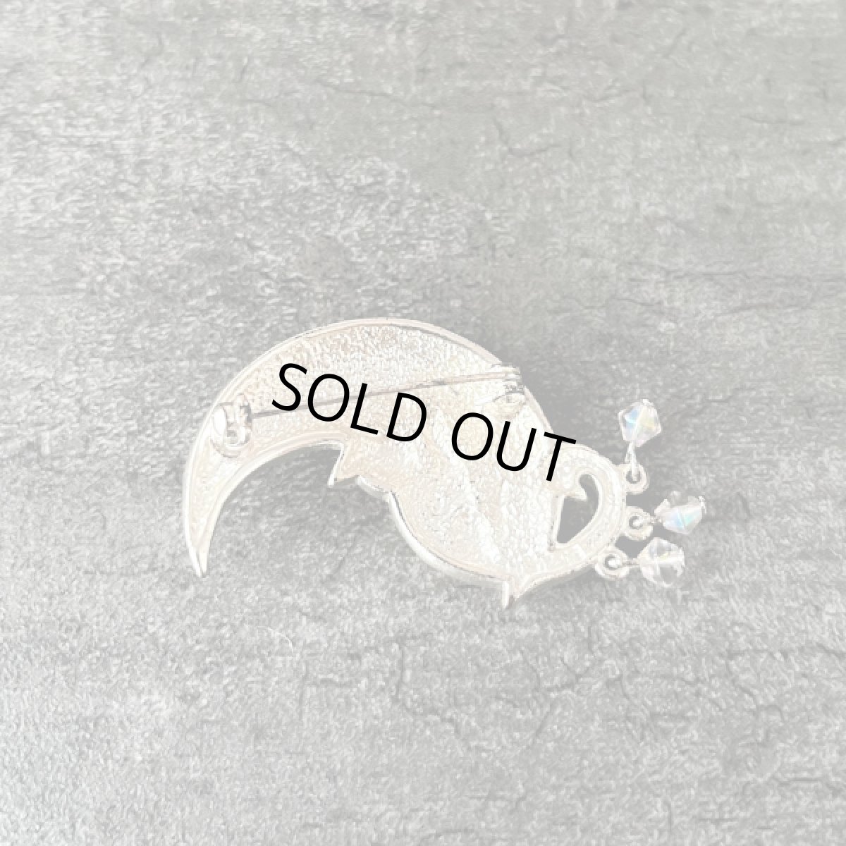 画像8: アメリカ ヴィンテージブローチ 月と眠る猫  エナメル細工 CAT 猫ジュエリー (8)