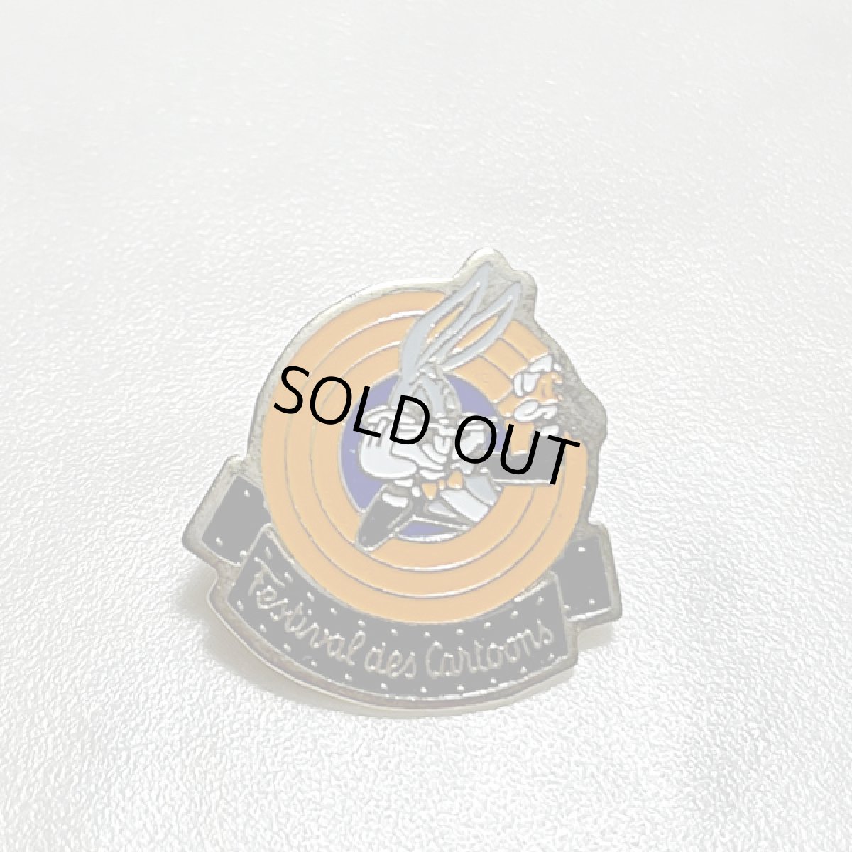 画像4: フランス ヴィンテージ ピンバッジ 1991 Warner Bros Bugs Bunny ワーナー バックスバニー (4)