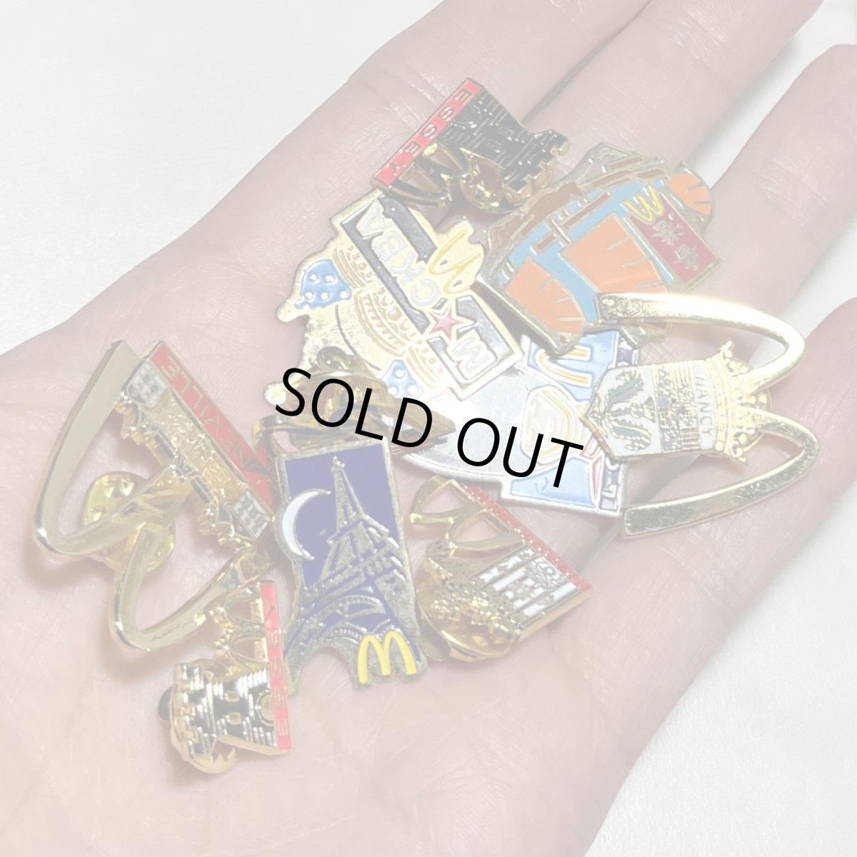 画像20: 10個セット フランス ヴィンテージ ピンバッジ マクドナルド ESSEY NANCY ノベルティグッズ (20)