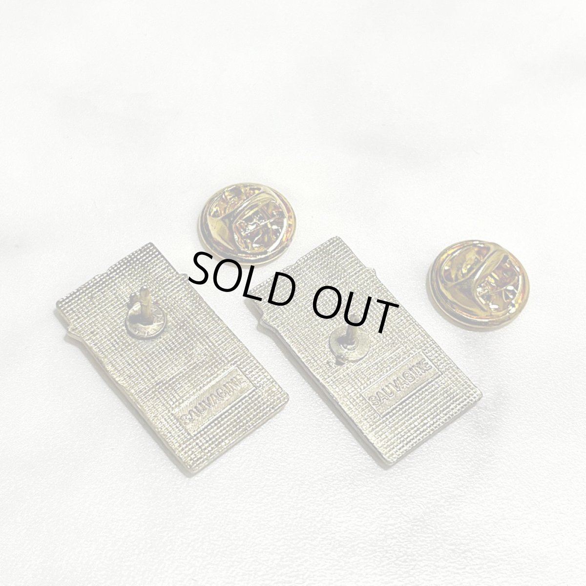 画像9: 2個セット フランス ヴィンテージ ピンバッジ Lindt CRESTA リンツ クレスタ チョコレート (9)