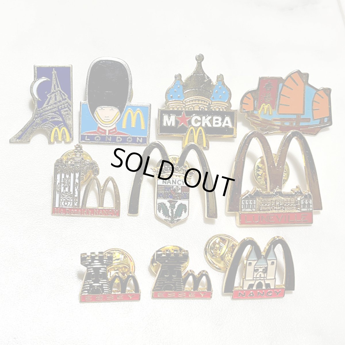 画像10: 10個セット フランス ヴィンテージ ピンバッジ マクドナルド ESSEY NANCY ノベルティグッズ (10)