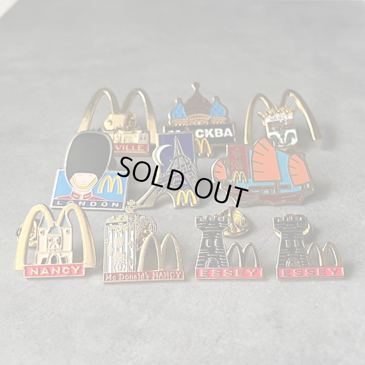 画像2: 10個セット フランス ヴィンテージ ピンバッジ マクドナルド ESSEY NANCY ノベルティグッズ (2)