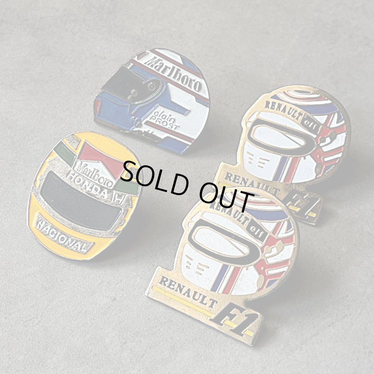画像3: 4個セット フランス ヴィンテージ ピンバッジ RENAULT Marlboro HONDA  などヘルメット ノベルティグッズ (3)