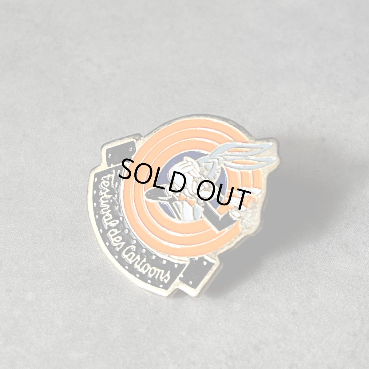 画像11: フランス ヴィンテージ ピンバッジ 1991 Warner Bros Bugs Bunny ワーナー バックスバニー (11)