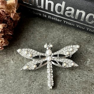 江月】アンティークジュエリー・彫金細工 葉っぱに昆虫文の