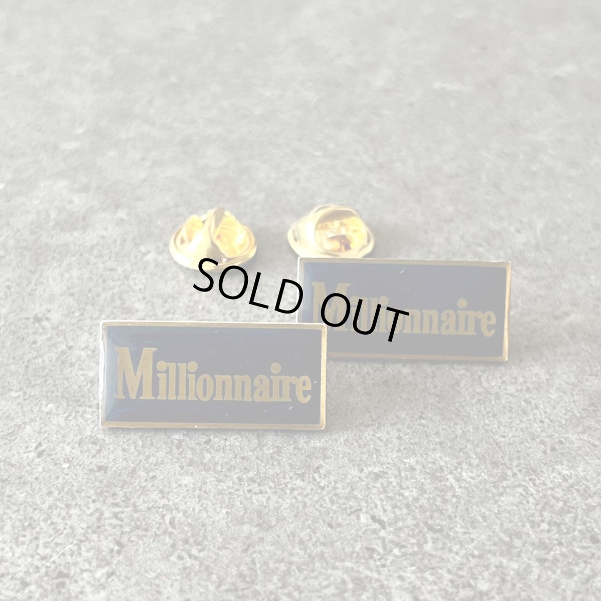 画像3: 2個セット フランス ヴィンテージ ピンバッジ Millionnaire ミリオネア 百万長者 ノベルティグッズ (3)