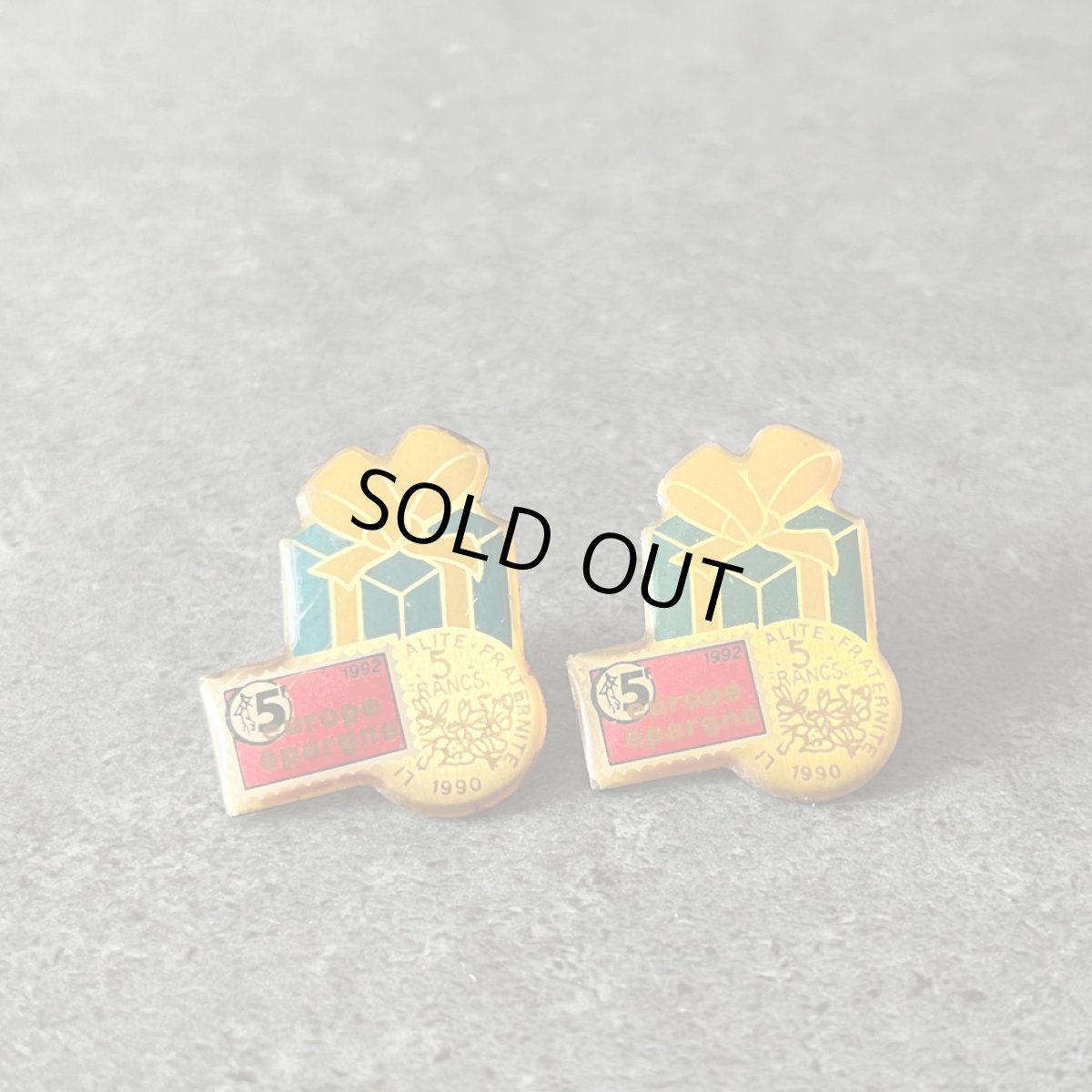 画像2: 2個セット フランス ヴィンテージ ピンバッジ europe eparrgne ノベルティグッズ (2)