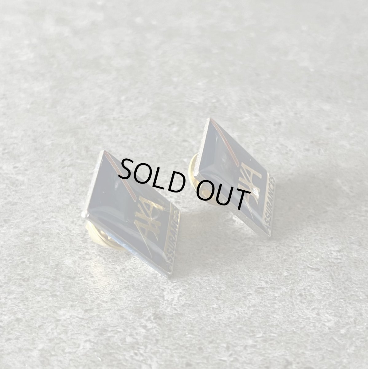 画像4: 2個セット フランス ヴィンテージ ピンバッジ AXA ASSURANCES アクサ ノベルティグッズ (4)