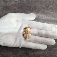 画像9: アメリカ パール猫ブローチ 夢見るミルクティーキャット CAT Brooch アンティークブローチ (9)