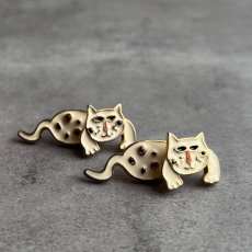 画像9: アメリカ ヴィンテージ「ひょっこり、耳もとからこんにちは」 エナメル ハンギング猫ピアス (9)
