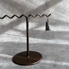 画像5: アメリカ 刻印９２５「ひとり静かに窓辺で」スターリングシルバー アンティーク シングル猫ピアス ねこ CAT シングル 片耳ピアス (5)