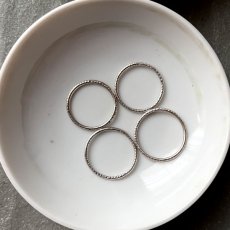 画像3: 【在庫4】スウェーデン 1970-1999年 ヴィンテージリング「静けさの中に宿る手仕事の記憶」北欧ジュエリー 14号/14.5号 /16.5号/17号EYS008 (3)