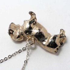 画像5: 〈イギリス〉小さなしあわせを運ぶダックスフント 犬 チャーム ペンダントネックレス ヴィンテージジュエリー (5)