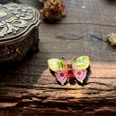 画像13: 英国 蝶ヴィンテージブローチ 「秘密の庭で生まれた、小さな願いの運び手」蝶々 バタフライ 昆虫アクセサリー (13)