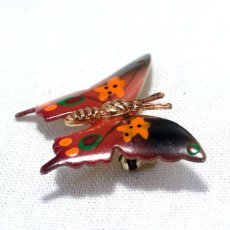 画像10: イギリス 蝶ブローチ「時を超えて、幸せを運ぶ羽」ヴィンテージブローチ 蝶モチーフ 昆虫アクセサリー (10)