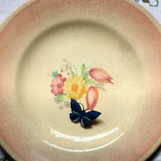 画像7: 英国 青い蝶ヴィンテージブローチ「青い風に導かれて、小さな幸運が舞い降りる」 蝶モチーフ  昆虫アクセサリー (7)