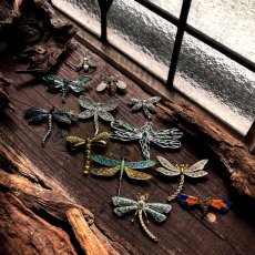 画像14: 1950年代 英国ヴィンテージ「ひとすじの光を追って」アブ虻 クリアラインストーンブローチ  昆虫アクセサリー (14)