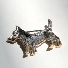 画像12: 英国 1960年代 ヴィンテージ テリア犬 クリスタル ブローチ「小さな守り手、時を超えて」イギリス アクセサリー (12)
