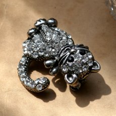 画像6: 英国 ヴィンテージ 猫 クリスタルストーン ブローチ&ネックレス  2WAY 「月のひかりをまとう猫 」イギリス アクセサリー EW0380 (6)