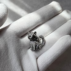 画像10: 英国 ヴィンテージ 猫 クリスタルストーン ブローチ&ネックレス  2WAY 「月のひかりをまとう猫 」イギリス アクセサリー EW0380 (10)