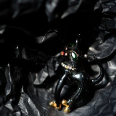 画像9: 1960年頃 英国 ヴィンテージ グリーンアイ 黒猫ブローチ「緑の瞳に、夜の魔法」 イギリス アクセサリー (9)