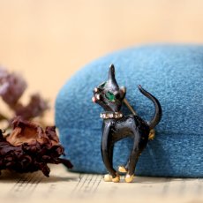 画像8: 1960年頃 英国 ヴィンテージ グリーンアイ 黒猫ブローチ「緑の瞳に、夜の魔法」 イギリス アクセサリー (8)
