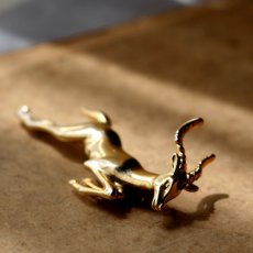 画像3: 英国 ヴィンテージ 駆ける鹿 ブローチ「風よりも自由に」イギリス アクセサリー (3)