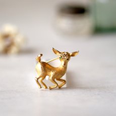 画像5: 英国 ヴィンテージ 鹿 ブローチ「木洩れ日のまどろみ」イギリス アクセサリー (5)