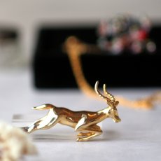 画像6: 英国 ヴィンテージ 駆ける鹿 ブローチ「風よりも自由に」イギリス アクセサリー (6)