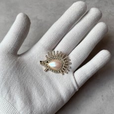 画像10: 英国 ヴィンテージ ハリネズミ「月の雫を抱いて」クリスタルブローチ イギリス アクセサリー (10)