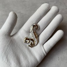 画像10: 1960〜70年代 英国 ヴィンテージ リスブローチ「森の煌めきを集めて」イギリス アクセサリー (10)