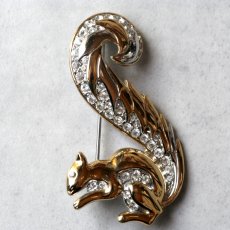 画像8: 1960〜70年代 英国 ヴィンテージ リスブローチ「森の煌めきを集めて」イギリス アクセサリー (8)