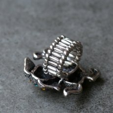画像11: 英国 ヴィンテージ カラフルラインストーン指輪 犬「こんにちは、きらきらの友だち」リング フリーサイズ (11)