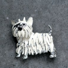 画像6: 英国 ヴィンテージ スコティッシュテリア 白い犬 ブローチ「白銀の小さな守りびと」イギリス アクセサリー (6)