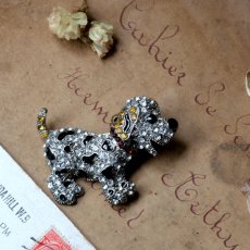 画像2: 英国 1960年代ヴィンテージ ダルメシアン 仔犬 クリスタルブローチ「うれしそうに、春を告げる声」イギリス アクセサリー (2)
