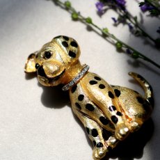 画像6: 英国 1970年代 ヴィンテージ ダルメシアン犬ブローチ 首輪が揺れる「きらめきが語りかける、忠犬のまなざし」 イギリス アクセサリー (6)