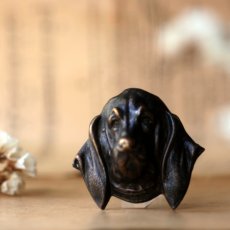 画像4: 英国 1950年代 ヴィンテージ ビーグル犬ブローチ「静かなる忠誠のかたち」イギリス アクセサリー (4)