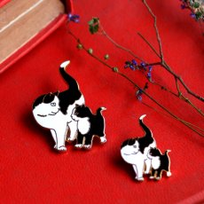画像10: 英国1950〜1980年代 ROYAL ROSE ヴィンテージ 親子猫ブローチ 2個セット「ふたりでひとつ、見つめ合う時間」 (10)