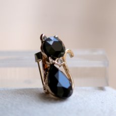 画像10: 英国 ヴィンテージ 小さく可愛い黒猫ブローチ「小さなきらめき、黒猫のしずく」イギリス アクセサリー (10)