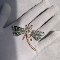 画像13: 英国 ヴィンテージブローチ「光の森からの贈りもの」緑のトンボブローチ クリスタル 勝負運の上昇 ドラゴンフライ 昆虫アクセサリー (13)