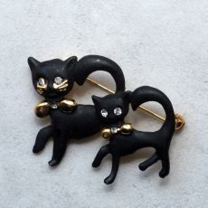 画像4: 英国 ヴィンテージ 親子黒猫ブローチ「静かに寄り添う、ふたつの影」イギリス アクセサリー (4)