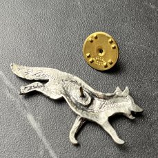 画像6: 英国ヴィンテージ きつね ピューターピンブローチ「霧の草原を駆け抜ける狐」イギリス製 アンティークアクセサリー (6)