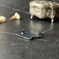 画像8: 英国ヴィンテージ ラブラドール顔 ピューターブローチ「見上げるその瞳に、すべてをゆだねて」イギリス製 アンティークアクセサリー (8)