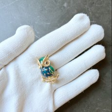 画像13: 英国 ヴィンテージ フクロウブローチ「知恵と静けさを宿す、森の守り神」イギリスブローチ (13)