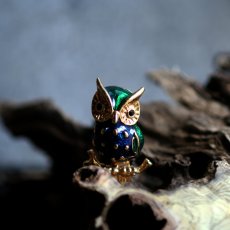 画像1: 英国 ヴィンテージ フクロウブローチ「知恵と静けさを宿す、森の守り神」イギリスブローチ (1)