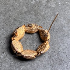 画像8: 〈CATHE'〉1960’s ヴィンテージ　ゴールドリーフのリースブローチ (8)