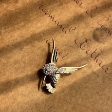 画像6: 英国ヴィンテージ ハチドリブローチ 「愛と喜びを運ぶ神秘の翼」 (6)